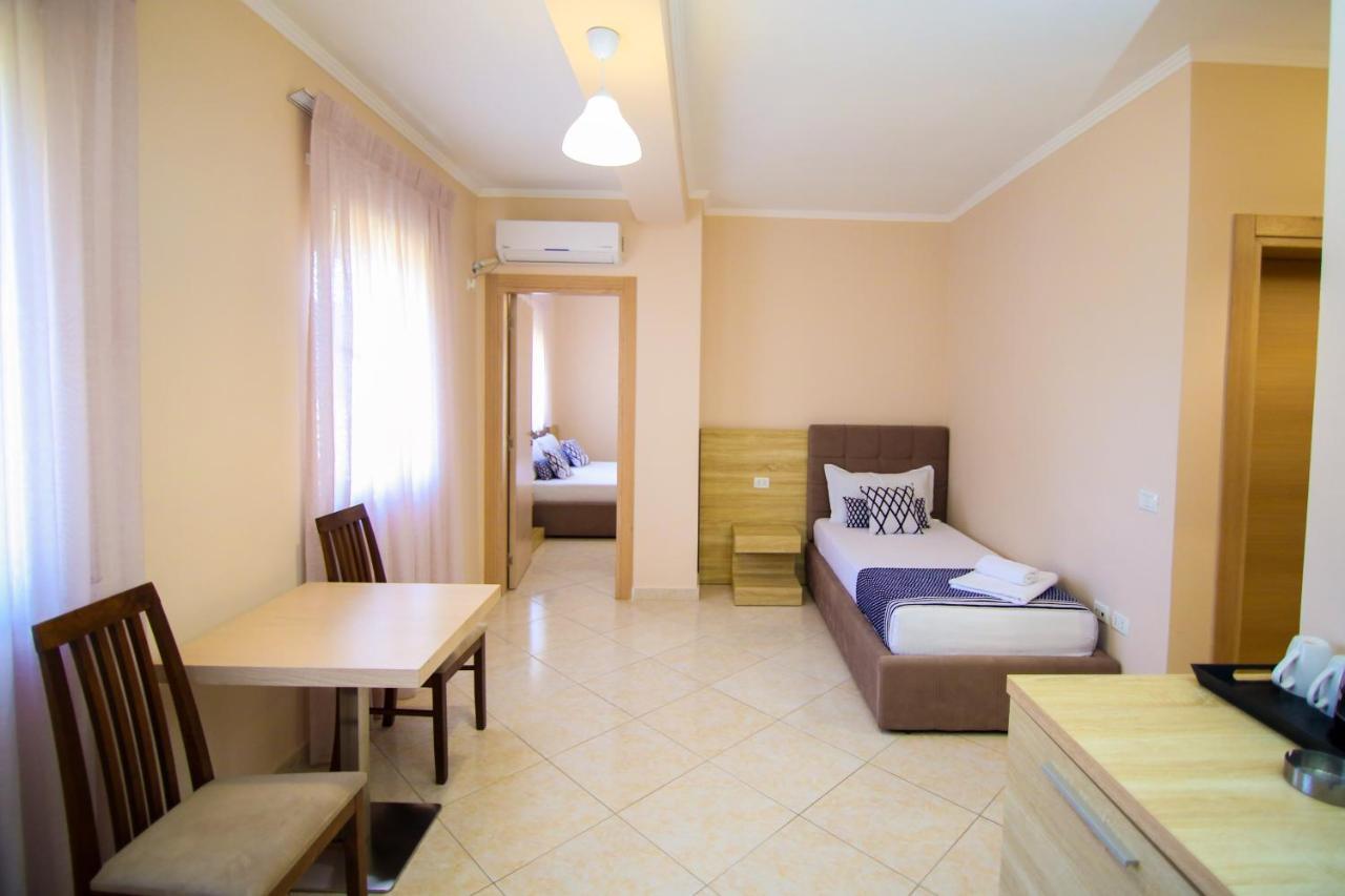 Bel Ami Suita Hotel Bashkia e Orikumit Exteriör bild