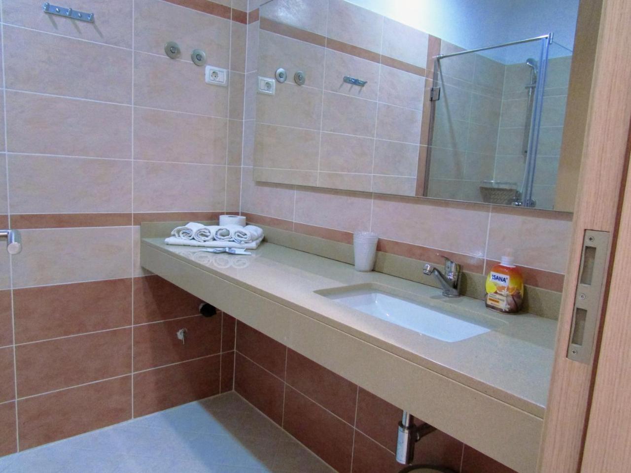 Bel Ami Suita Hotel Bashkia e Orikumit Exteriör bild